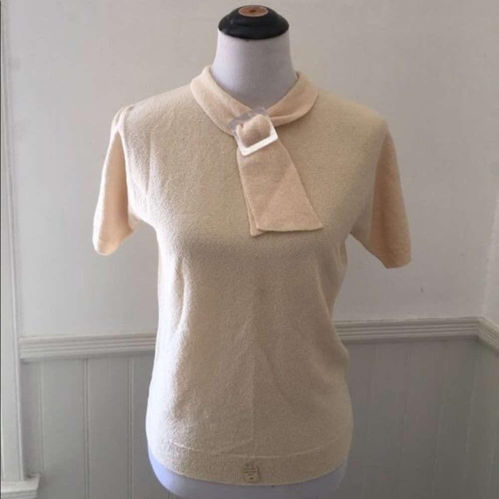 Vintage 1950s Cream Blouse / Shirt with Lucite bow